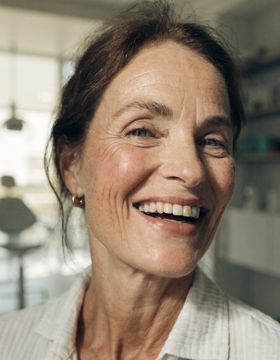 Illustration of a natural, confident smile